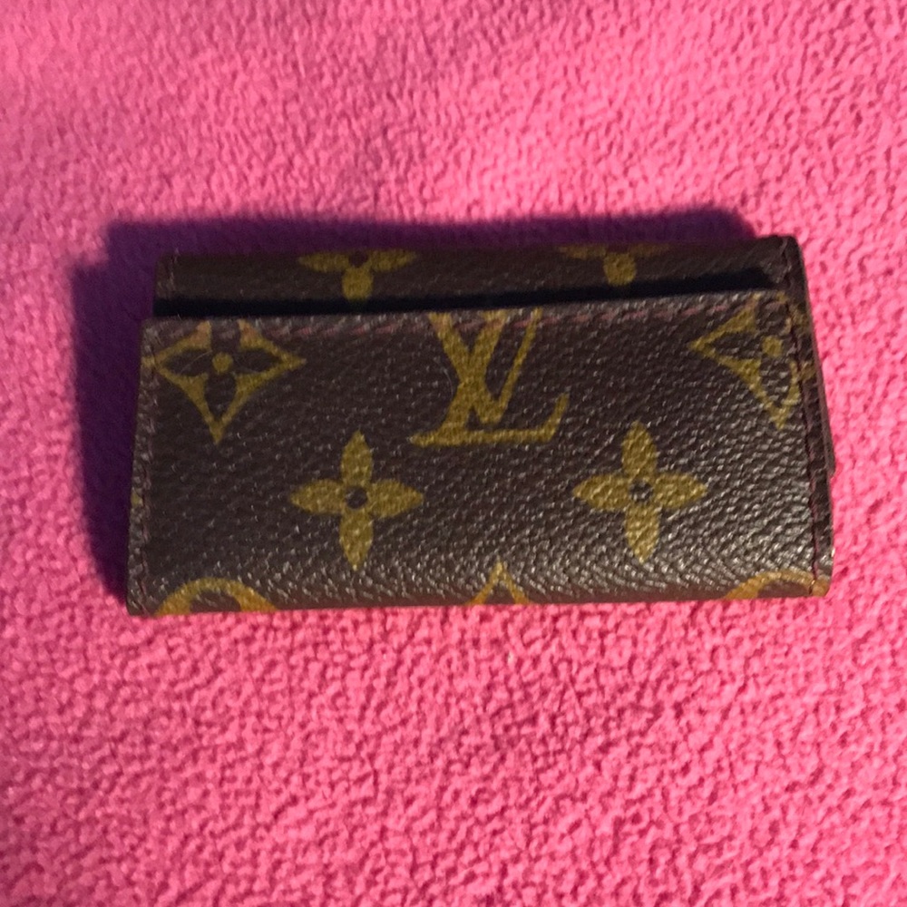 Louis Vuitton Authentic Key Case
